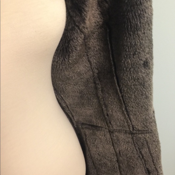 Saks fifth avenue fur lined coat - Picture 6 of 8